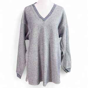 V-Neck blue ribbed long sleeve shirt